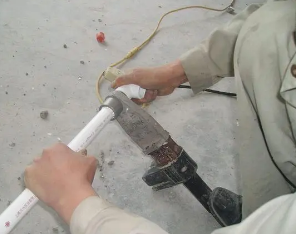 寿光漏水维修电话